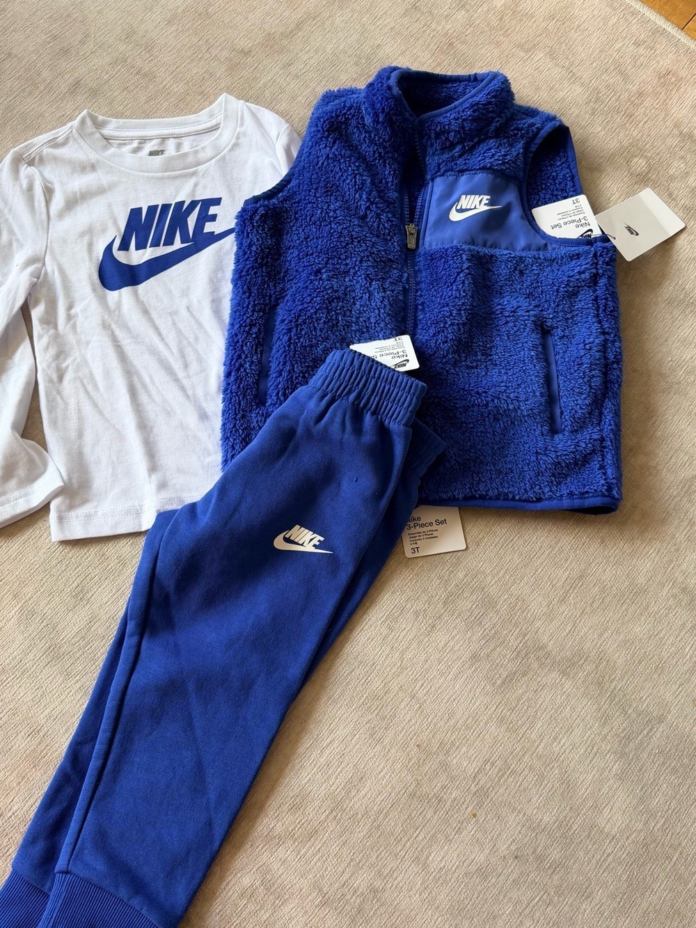 Nike Royal Blue Sherpa Vest White Logo 3 Piece Set 3T - Picture 5 of 12